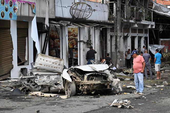 Après l’explosion d’une voiture devant l’hôtel de ville de Corinto, dans le département du Cauca, en Colombie, le 10 juin 2025. 