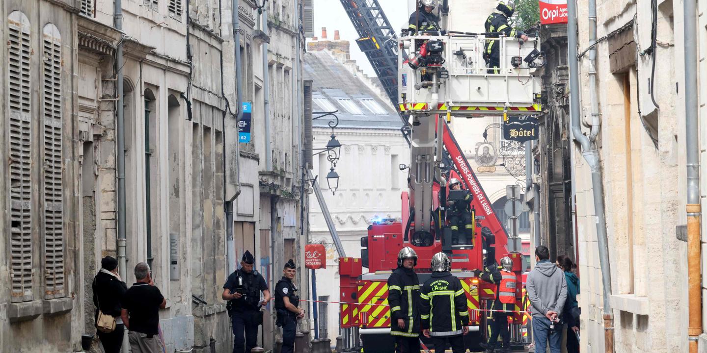 A Laon, dans l’Aisne, les deux pompiers portés disparus dans l’incendie d’un immeuble ont été retrouvés morts