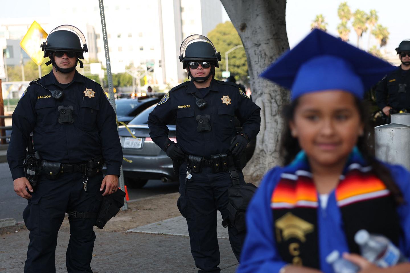 Nighttime curfew in LA as Trump vows to 'liberate' city