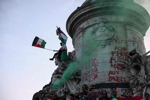 Sur la place de la République, à Paris, le 12 juin 2025.