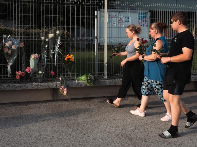 Devant le collège Françoise-Dolto à Nogent (Haute-Marne), le 10 juin 2025.