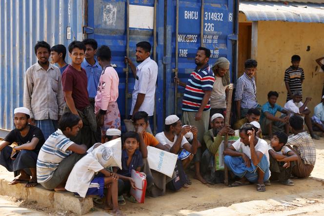 Des réfugiés Rohingya au camp Cox's Bazar, au Bangladesh, le 16 mars 2025. 