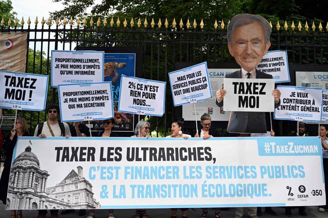 Lors d’un rassemblement devant le Sénat, à Paris le 12 juin 2025.