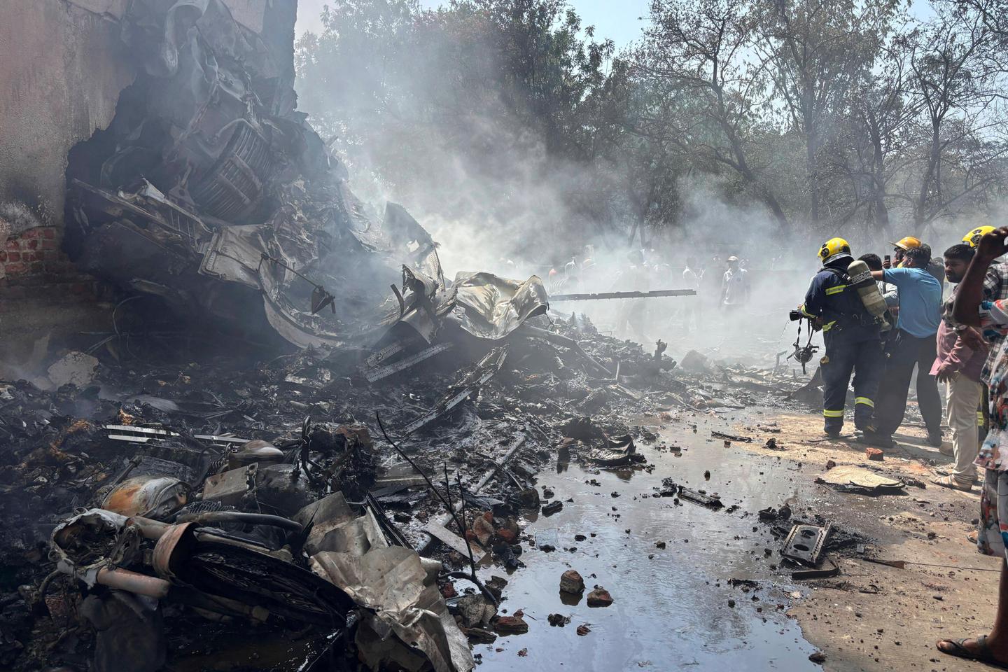 London-bound Air India plane crashes with 242 on board