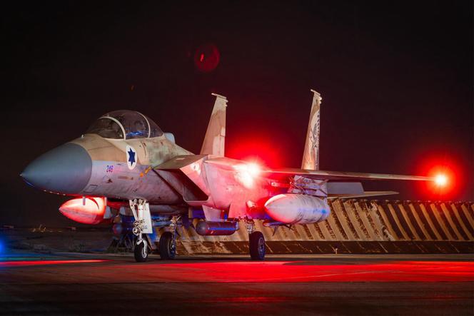 Un avion de l’armée de l’air israélienne, dans un lieu non divulgué, sur une photo diffusée par l’armée israélienne le 14 avril 2024. Illustration.