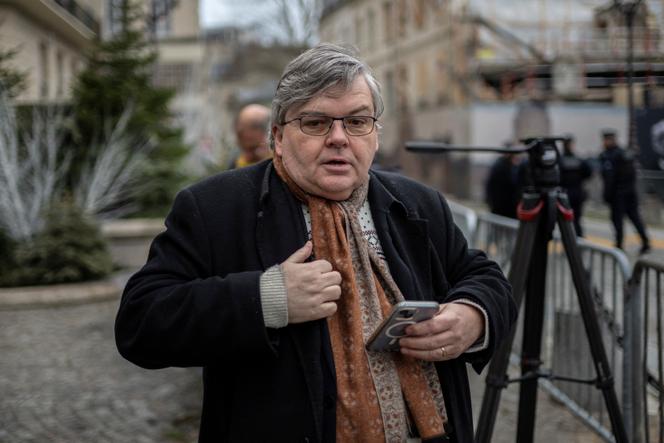 JÉROME BOURBON, diretor de publicação do Far -Cright Weekly