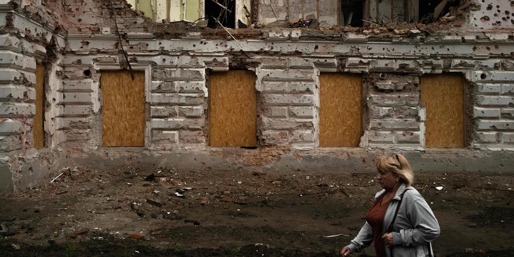 Dans les rues de Soumy, le 12 juin 2025. - FLORENT VERGNES / AFP
