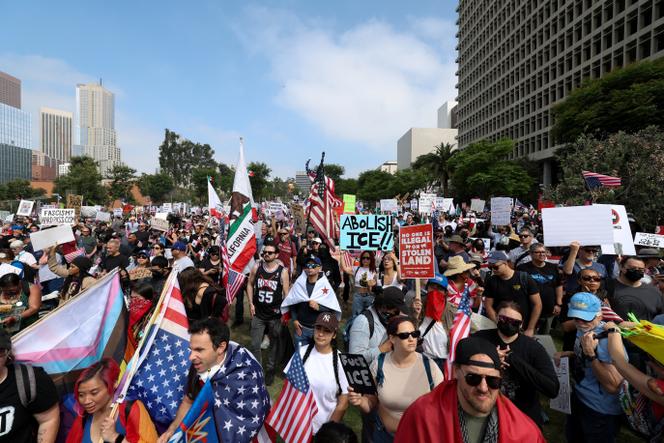 Manifestation contre la politique migratoire de Donald Trump, à Los Angeles, le 14 juin 2025.