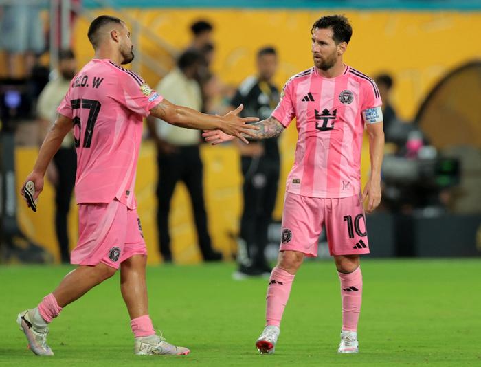 0da4b63_ftp-import-images-1-44podsz1bbhb-2025-06-15t022032z-1165050707-up1el6f06i7of-rtrmadp-3-soccer-club-aly-mia.JPG