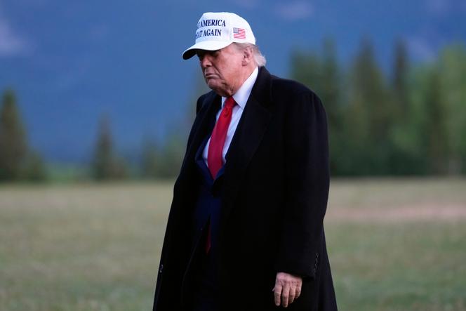 Le président américain, Donald Trump, arrive au sommet du G7 à Kananaskis, en Alberta, le dimanche 15 juin 2025.