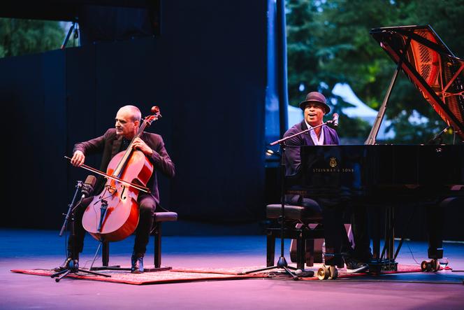 Vincent Ségal et Roberto Fonseca aux Nuits de Fourvière, à Lyon, dimanche 15 juin 2025.