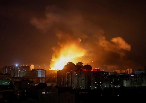 Ataque russo à cidade de Kiev, na noite de 17 de junho de 2025.