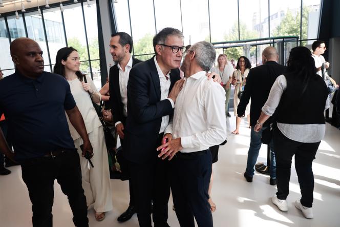 Lors de l’arrivée d’Olivier Faure au 81ᵉ congrès du Parti socialiste, à Nancy, le 14 juin 2025.