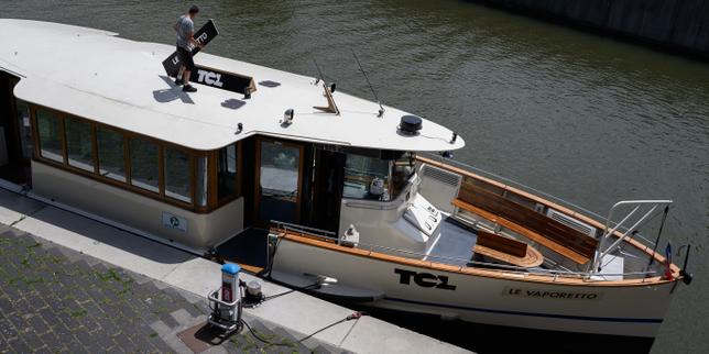 In Lyon, public transport returns to the Saône River