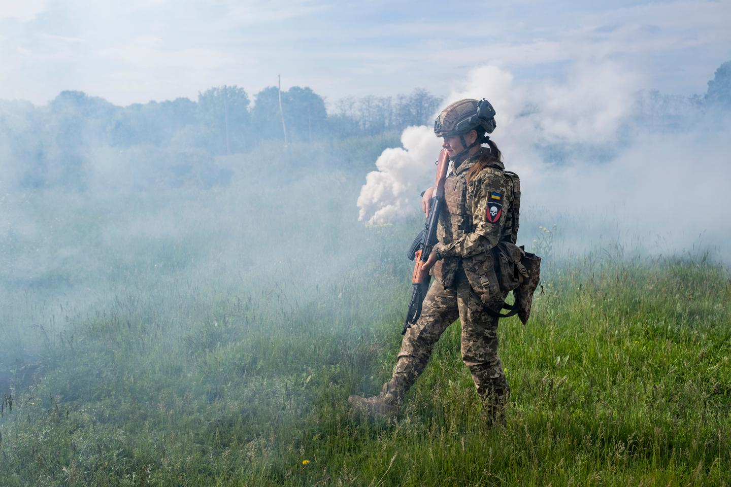 The young women enlisting in Ukraine's army: 'In the army, you have to show you've got balls!'