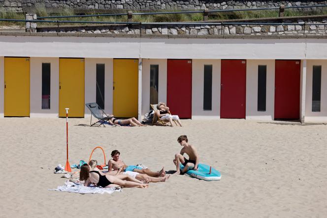 Sur la plage du Touquet (Pas-de-Calais), le 9 juin 2024.