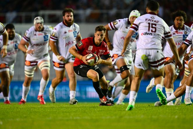 Le Toulonnais Baptiste Serin lors du match de Top 14 face à l’Union Bordeaux-Bègles, au stade Mayol, à Toulon, le 1ᵉʳ juin 2025. 