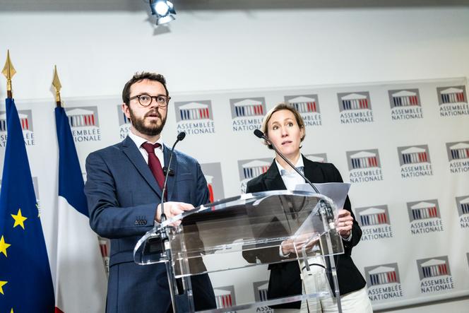 Les députés Arthur Delaporte (Parti socialiste) et Laure Miller (Ensemble pour la République), à l’Assemblée nationale, le 28 mai 2025.