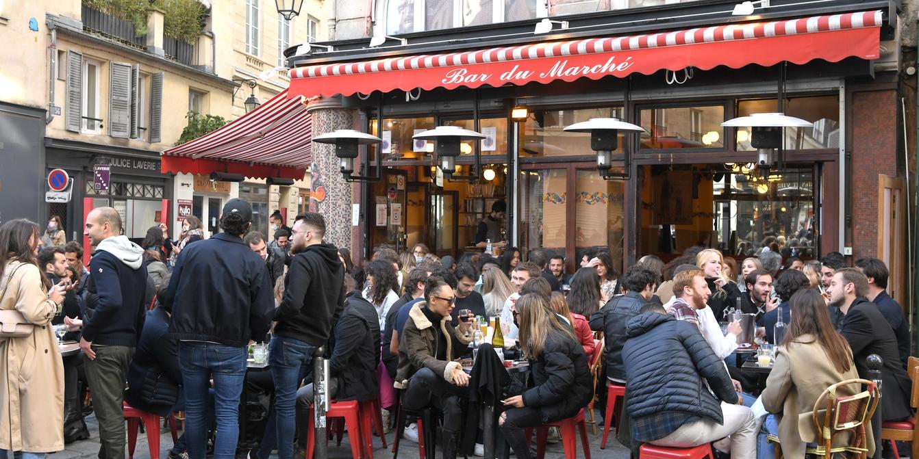 Paris extends summer bar and restaurant terrace hours, angering noise-weary  neighbors