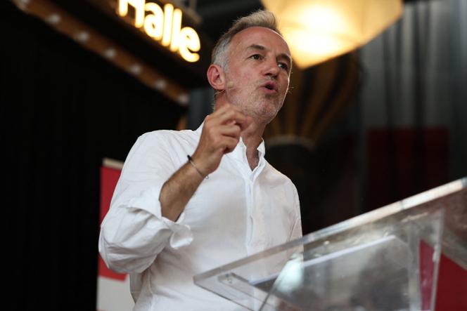 Emmanuel Grégoire, candidat à l’investiture du Parti socialiste pour les municipales de 2026 à Paris, lors d’un meeting dans la capitale, le 22 juin 2025.