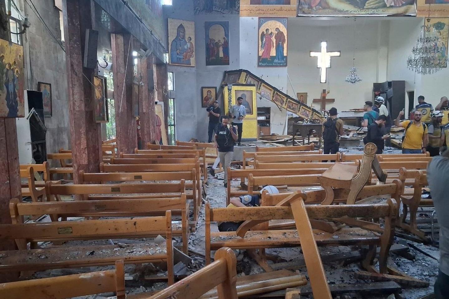 At least 20 killed in suicide attack on Damascus church
