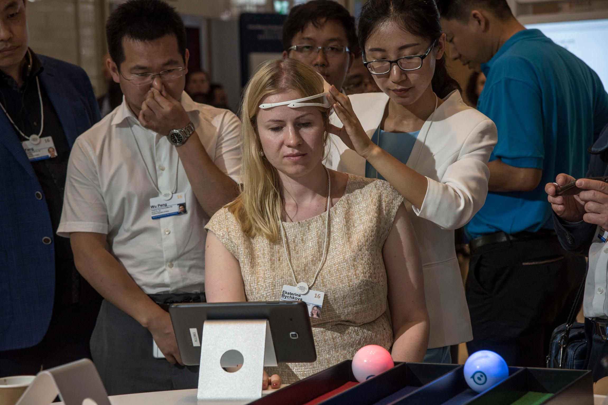 « Dans le meilleur des cas, les neurotechnologies servent à accroître ...