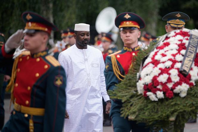 Le chef de la junte au pouvoir au Mali, le général Assimi Goïta, à Moscou (Russie), le 23 juin 2025. 
