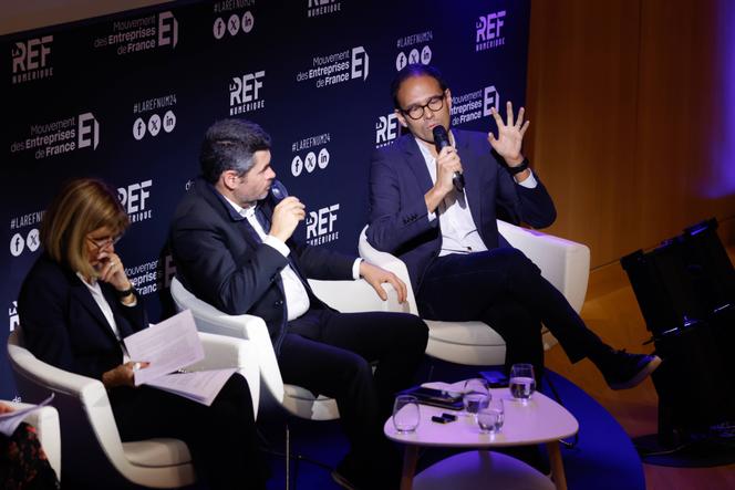 Cédric O (à droite), cofondateur de Mistral AI et ancien secrétaire d’Etat au numérique, lors du salon du Medef REF Numérique, le 26 mars 2024.