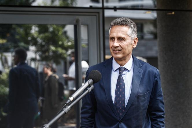 Bernard Marchant, directeur général du groupe Rossel, après une audience consacrée à l’examen des offres de reprise du journal local « Paris-Normandie », devant le tribunal de commerce de Rouen, le 9 juin 2020.