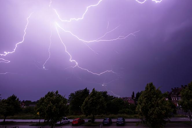 Un orage à Bruay-la-Buissiere (Pas-de-Calais) , le 14 juin 2025.