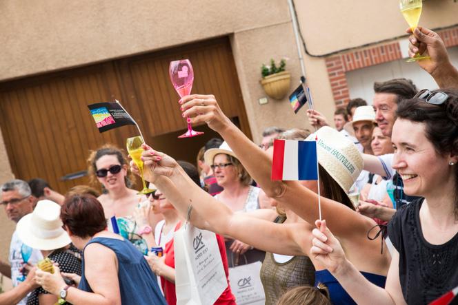 Célébration de l'inscription de Champagne en tant que site du patrimoine mondial de l'UNESCO à Hautvillers, France, 5 juillet 2015.
