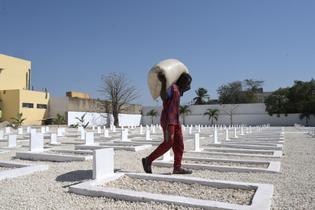 Massacre de Thiaroye : le fils d’un tirailleur sénégalais tué en 1944 dépose une plainte en France