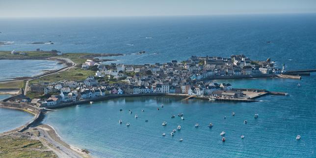 L’île de Sein, entre récits et récifs