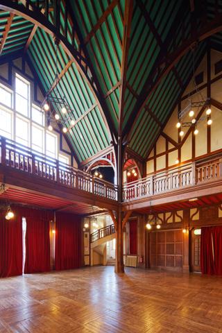 La salle de réception de la Fondation Deutsch de la Meurthe, à la Cité internationale universitaire de Paris, le 13 juin 2025.