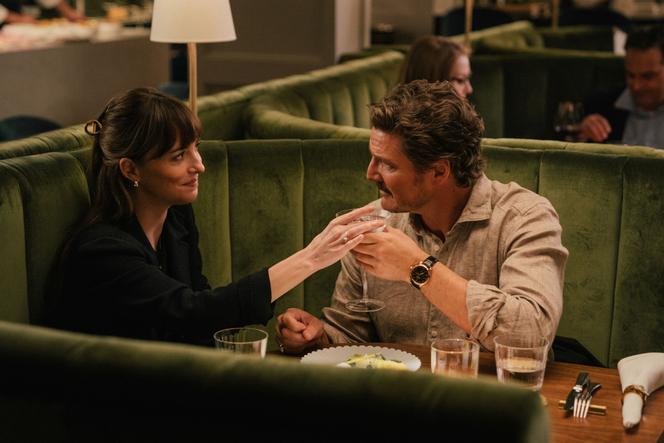 Dakota Johnson (Lucy) et Pedro Pascal (Harry) dans « Materialists », de Celine Song.