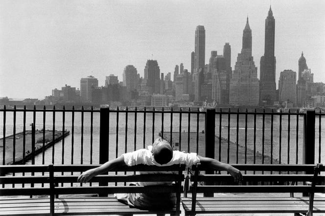 « Brooklyn Promenade » (1954), de Louis Stettner. 