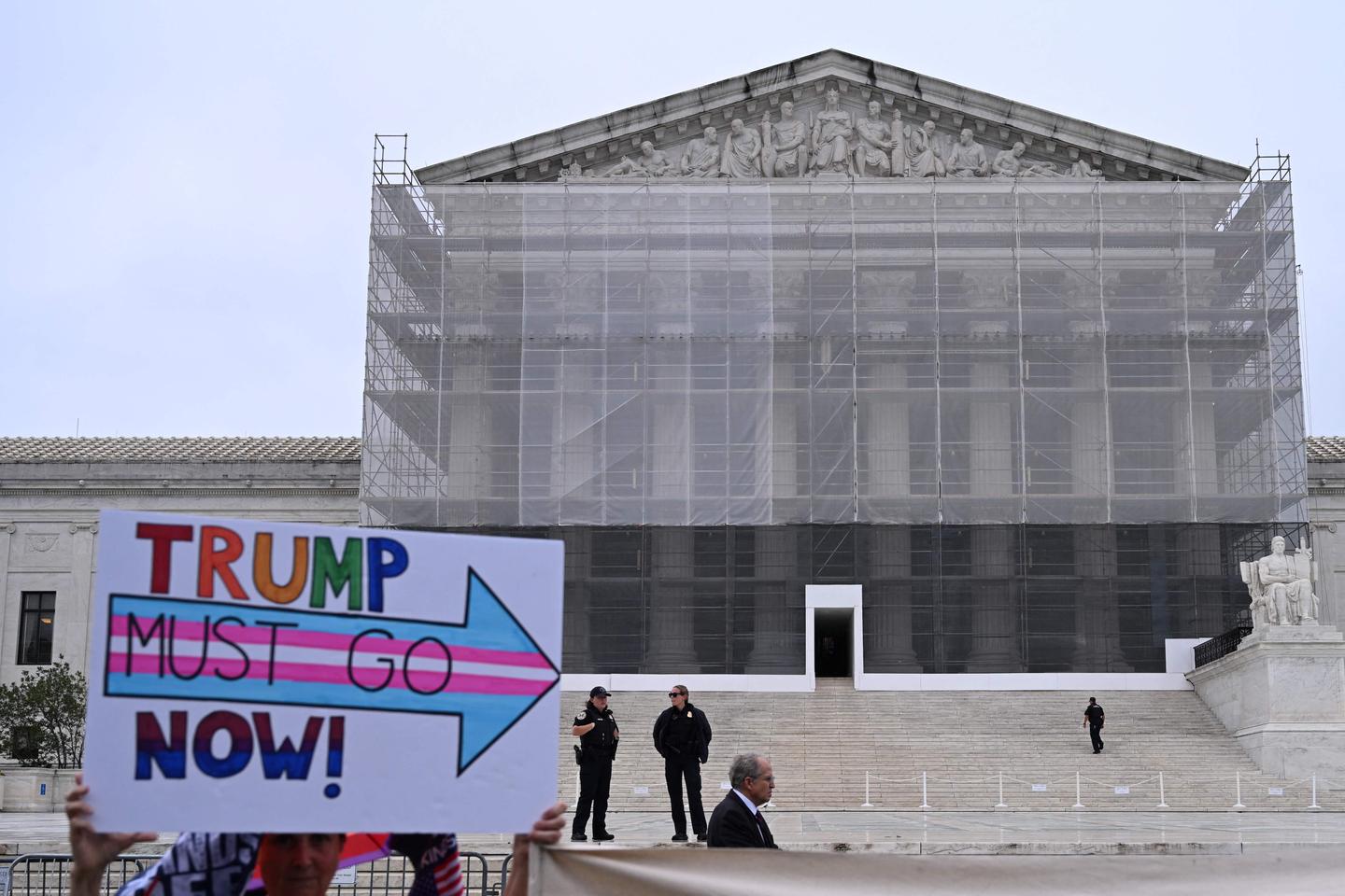 Supreme Court boosts Trump over federal judges, raising fears of an unchecked presidency
