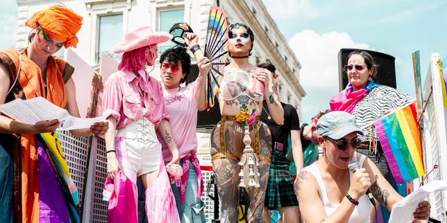 « Les queers ont toujours existé à la campagne » : derrière l’essor des Prides partout en France, la visibilité des personnes LGBTQIA + hors des grandes villes