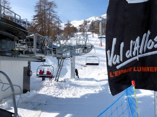 Lors de l’inauguration d’un télésiège à la station du Val d’Allos-Le Seignus, en janvier 2010.