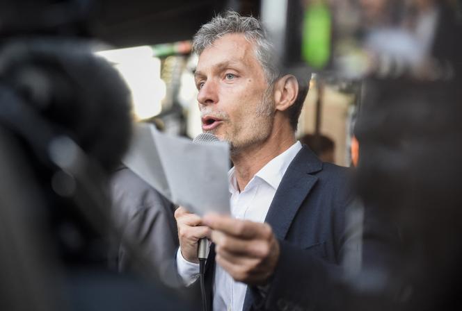 Le candidat écologiste Stéphane Baly donne une conférence de presse, après le second tour des élections municipales, à la mairie de Lille, le 28 juin 2020.