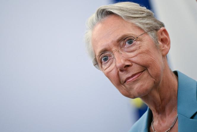 La ministre de l’éducation nationale, de l’enseignement supérieur et de la recherche, Elisabeth Borne, assiste à une réunion interministérielle sur la canicule, au ministère de l’intérieur, à Paris, le 29 juin 2025.