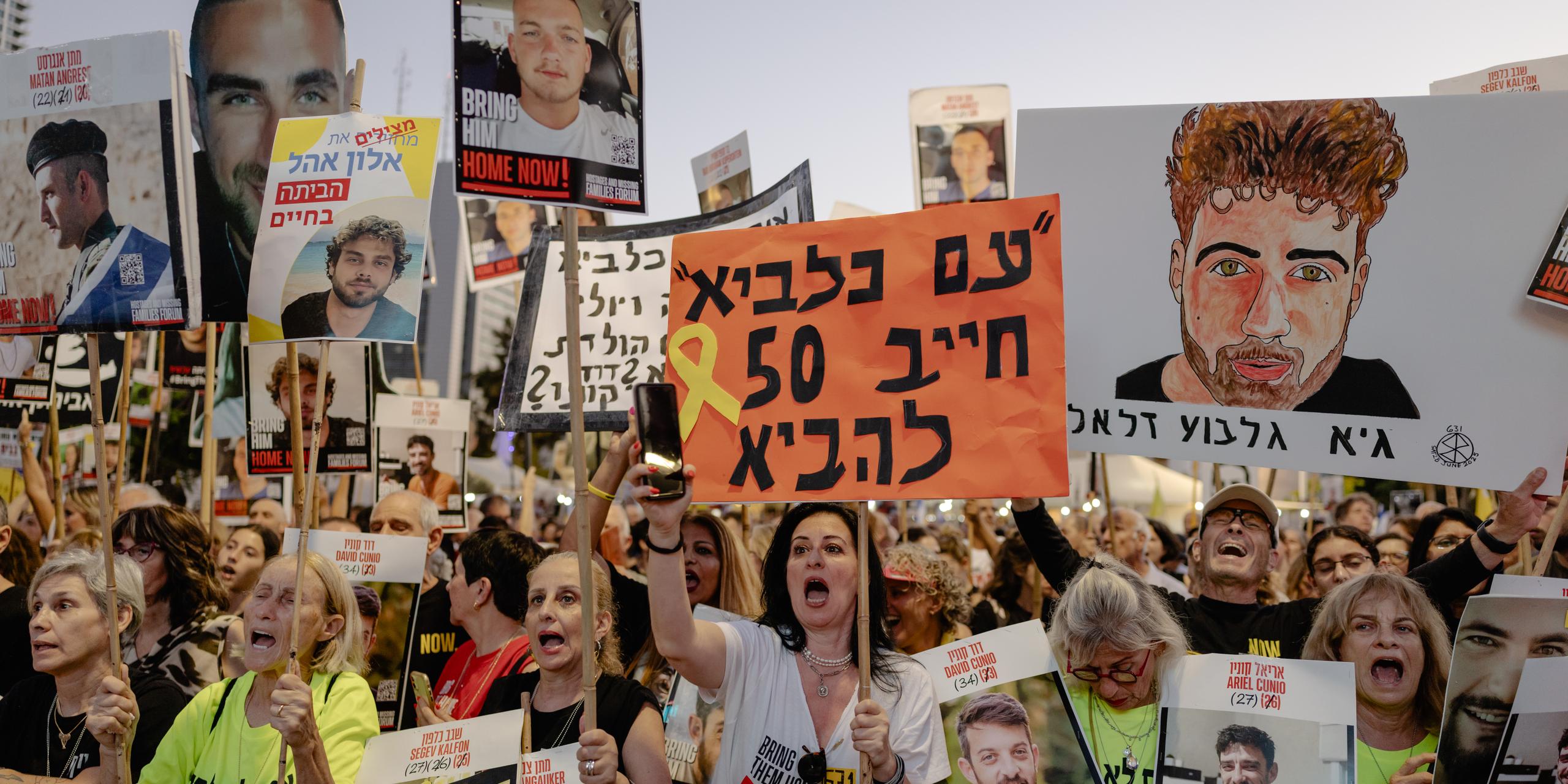 En Israël, les familles d’otages et les opposants à Benyamin Nétanyahou redescendent dans la rue