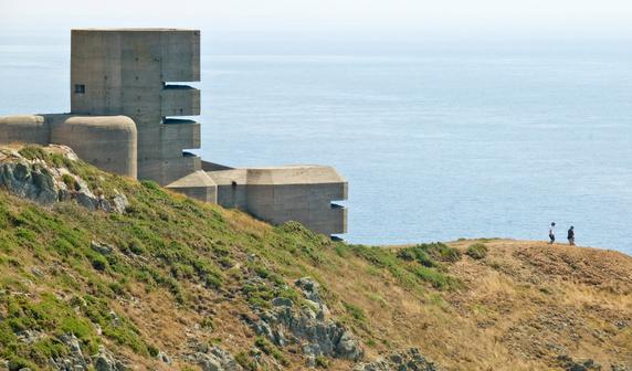 La tour d’observation navale Pleinmont, utilisée par les nazis entre 1942 et 1945, lors de l’occupation de Guernesey.