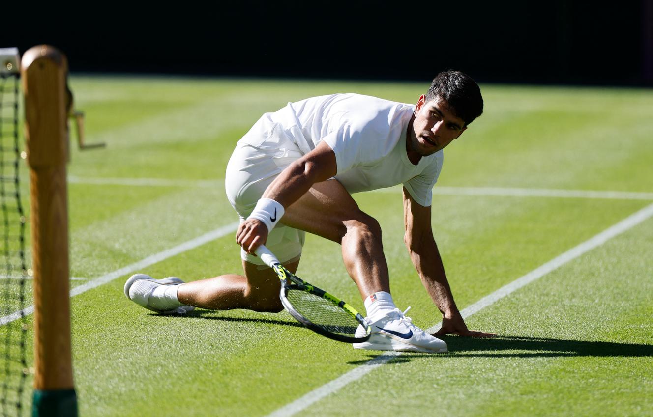 Carlos Alcaraz, déjà forfait pour Roland-Garros, sera également absent du tournoi de Wimbledon
