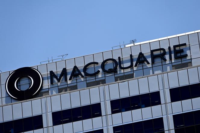 Le logo du groupe Macquarie, une société internationale de services financiers, sur ses bureaux de Perth, en Australie, en novembre 2024.