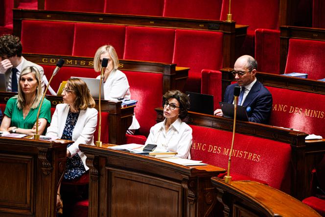 La ministre de la culture, Rachida Dati, lors du débat à l’Assemblée nationale sur la réforme de l’audiovisuel public, à Paris, le 30 juin 2025.