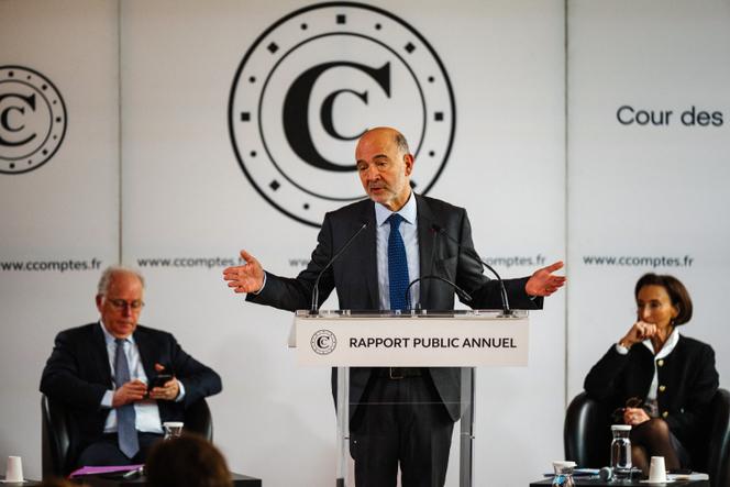 Pierre Moscovici, président de la Cour des comptes, lors de la présentation du rapport financier annuel de la Cour à son siège, à Paris, le 12 mars 2024.