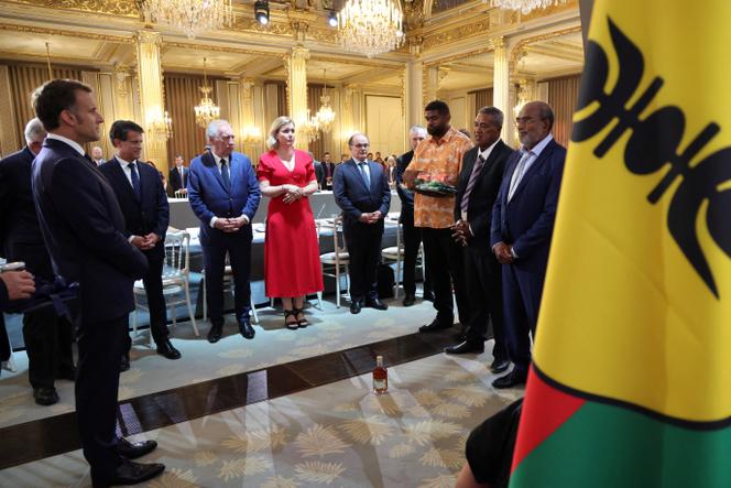 A l’ouverture de la réunion sur l’avenir institutionnel de la Nouvelle-Calédonie, le 2 juillet, à l’Elysée. 