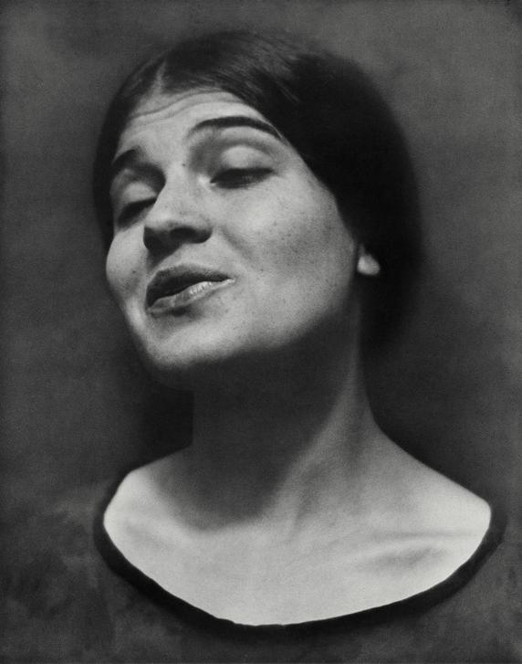 « Tina Reciting » (1924), d’Edward Weston.