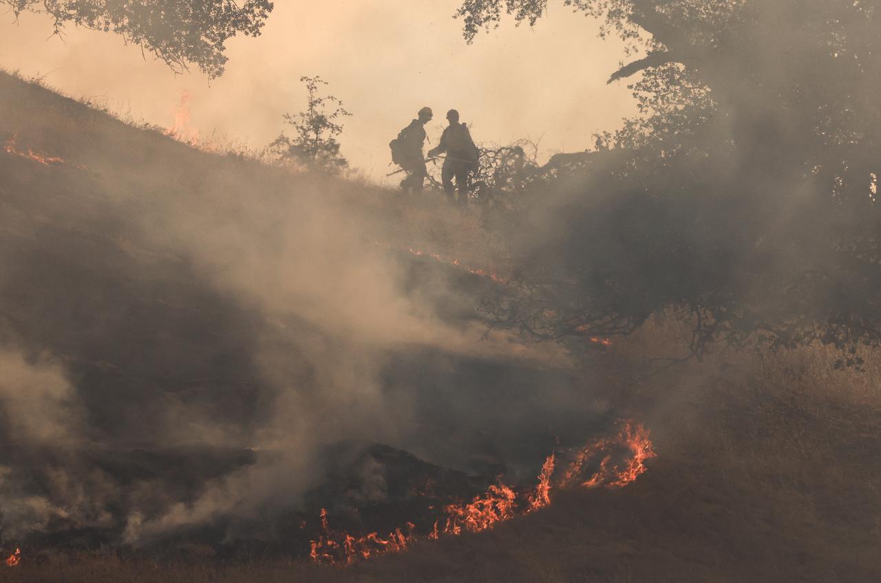 Sur le site du Madre Fire près de New Cuyama (Californie), le 3 juillet 2025.